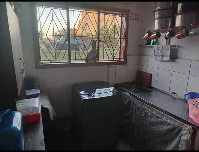 1 BEDROOM APARTMENT FOR SALE IN LONGCROFT